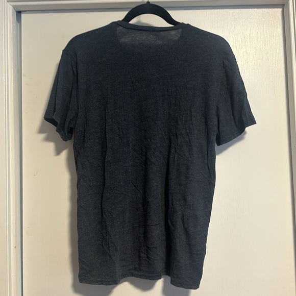 (J) GUC: Hollister T-shirt with embroidered logo, size M - Picture 4 of 6